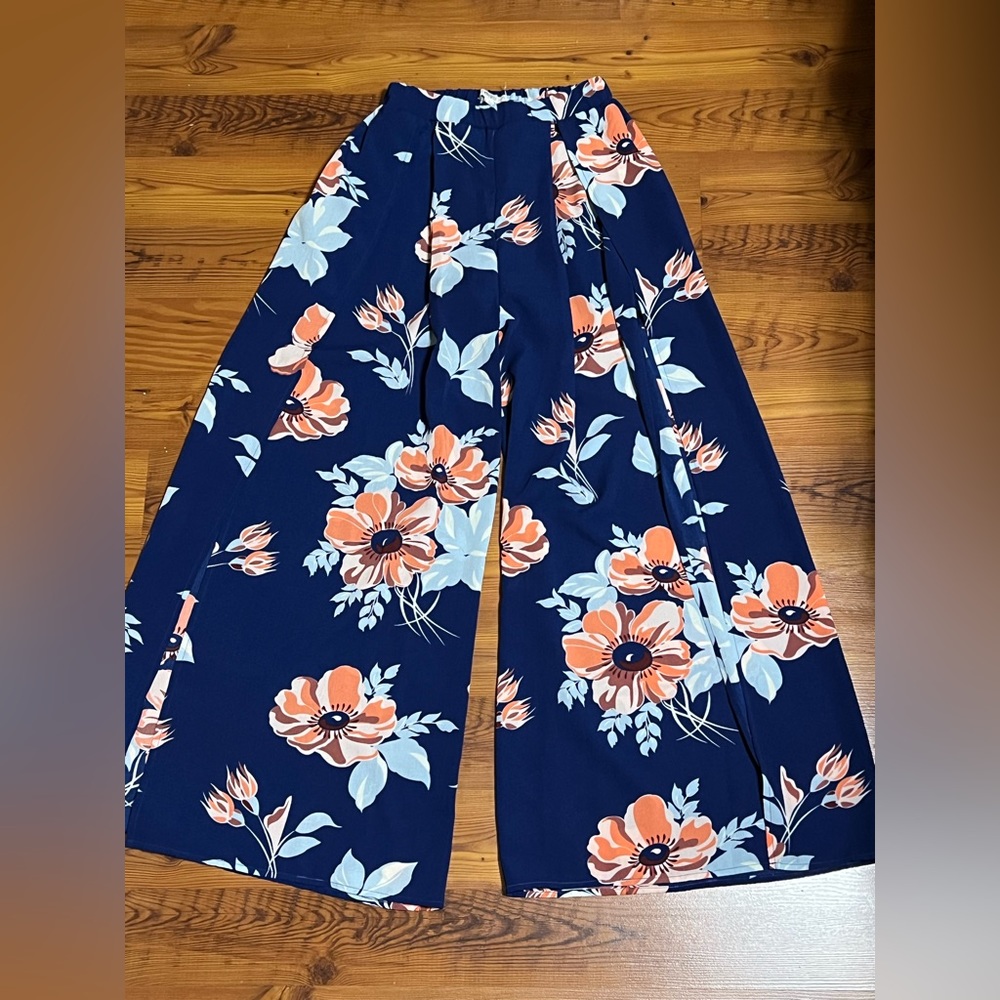 Wide leg pants